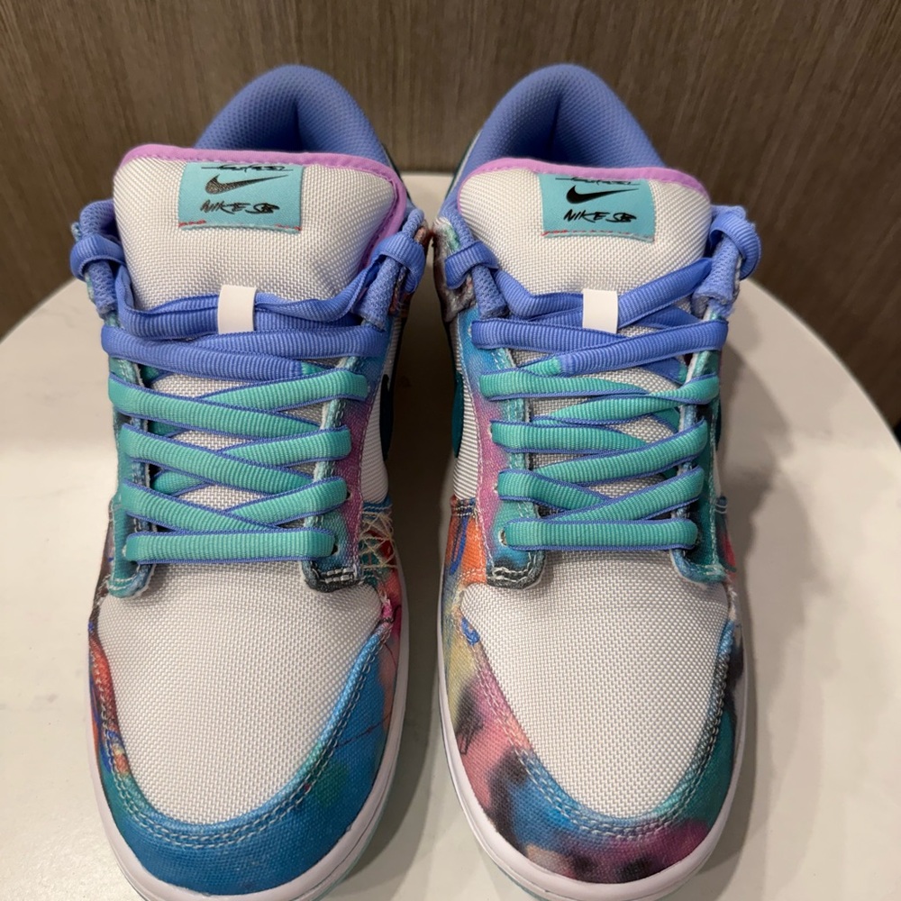 Futura Nike SB Dunk Low - Picture 3 of 7